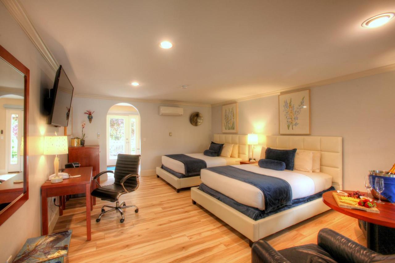 Pleasant Bay Village Resort Чатем Экстерьер фото