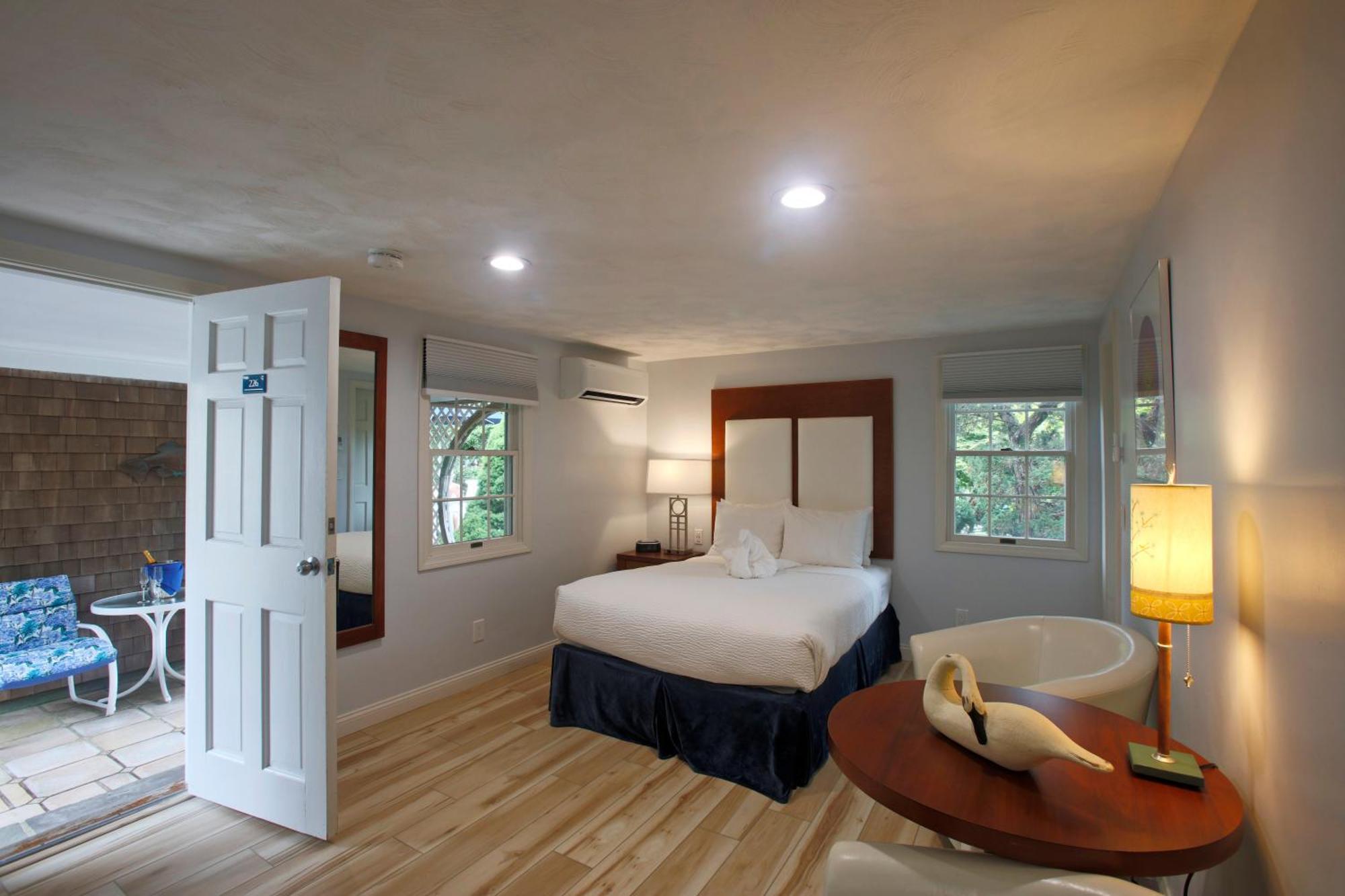 Pleasant Bay Village Resort Чатем Экстерьер фото